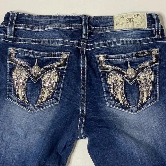 Miss Me Standard Crop Stretch Bling Wings Jeans Size 26 - Picture 3 of 7